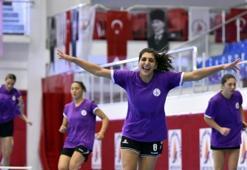 Paşanın Melekleri Rize deplasmanında