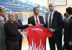 Irak Gençlik ve Spor Bakanı Taleb'den THF'ye ziyaret