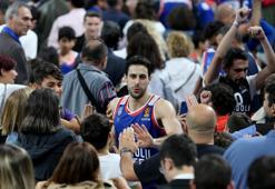 Anadolu Efes - Real Madrid maçından ekrana yansımayanlar