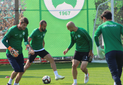 Giresunspor'dan Raul Rusescu ve Mehmet Güven açıklaması