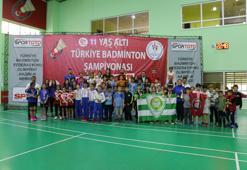11 Yaş Altı Türkiye Badminton Şampiyonası sona erdi