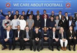 Futbolun efsaneleri UEFA yöneticilik kursunda!
