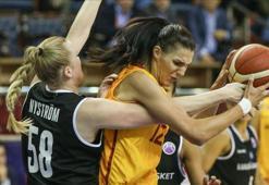 Galatasaraylı Stankovic, 3 hafta parkeden uzak kalacak