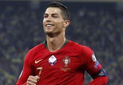 Ronaldo'dan 700'üncü gol