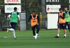 Fenerbahçe'de hazırlıklar sürüyor! Büyük sürpriz
