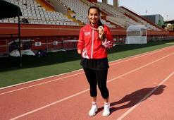 Türkiye'nin ilk engelli triatleti olimpiyatlara gitmek istiyor