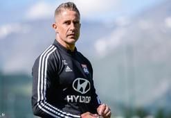 Lyon, Sylvinho ile yollarını ayırdı