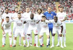 07 Gençlik taraftar grubu Antalyaspor'a sponsor oldu