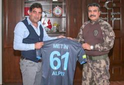 Ünal Karaman'dan Trabzon İl Emniyet Müdürü Alper'e ziyaret