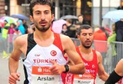 Ercan Arslan, tüm zamanlar Türkiye listesinde 6'ncı sıraya çıktı