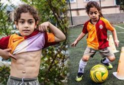 5 yaşındaki Arat, karın kaslarıyla fenomen oldu