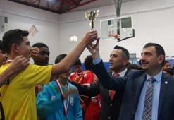 Hentbol Turnuvası'nda şampiyonlar belli oldu