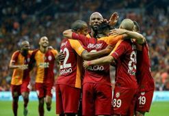 Galatasaray - Fenerbahçe derbisi son dakika! Tribüne kimler gitti?