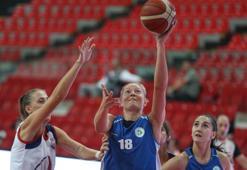Erciyes Kupası'nın sahibi İzmit Belediyespor