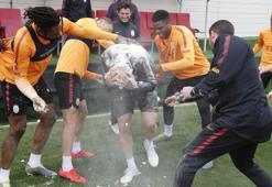Galatasaray'da moralli idman! Taffarel'e sürpriz doğum günü kutlaması