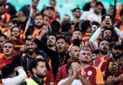 Galatasaray taraftarının gözaltına alındığı anlar! İşte yeni görüntüler...