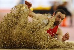 Üç adım atlamada Necati Er, ilk 8'e giremedi