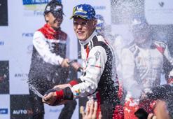 Finlandiya Rallisi'ni Ott Tanak kazandı