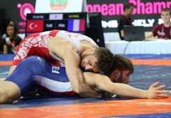 Milli güreşçilerden Polonya'da 8 madalya