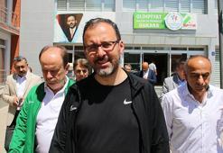 Bakan Kasapoğlu'ndan Muaythai Milli Takımı'na tebrik mesajı
