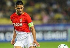 Radamel Falcao - Galatasaray transferinde ilginç ayrıntı! Babasına verdiği sözü tuttu