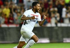 Akhisarspor Poepon'un peşinde