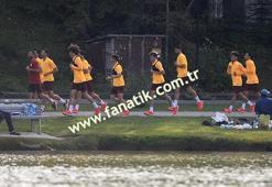Galatasaray, göl kenarında koştu