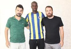 Menemenspor'a Fransız stoper