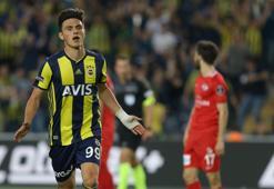 Eljif Elmas Fenerbahçe tarihine geçerek gidecek!
