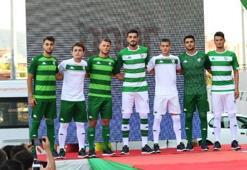 Bursaspor, yeni sezon formalarını tanıttı