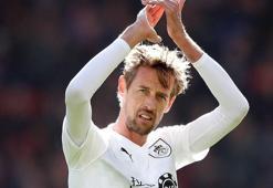 SON DAKİKA! Peter Crouch, futbol kariyerini sonlandırdı!