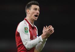 Fenerbahçe'nin ilgilendiği Laurent Koscielny kriz çıkardı!