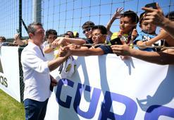 Fenerbahçe'de taraftar buluşması gerçekleştirildi
