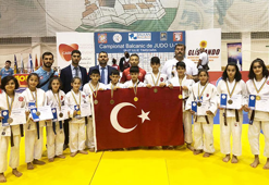 Minik judocular, Balkan Şampiyonası'nın ilk gününde zirvede