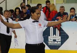 Kick Boks Türkiye şampiyonasına kadın hakemler damgasını vurdu
