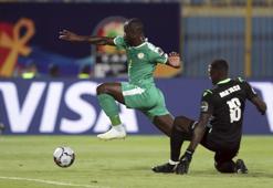 Cezayir ve Senegal son 16 turuna kaldı