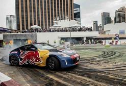 Türkiye'nin en iyi drift pilotları İzmit'te sahne alacak