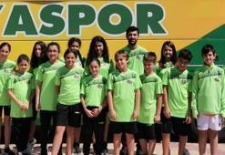 Alanyasporlu eskrimciler Sivas'ta