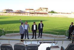 Nevşehir Belediyespor'un maçlarını oynayacağı Gazi Stadyumunda inceleme
