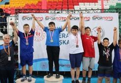 Minikler Serbest Güreş Şampiyonası sona erdi