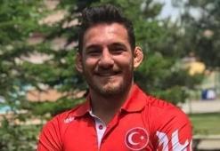 Milli güreşçi Abdülvasi Balta'dan gümüş madalya