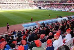 15 bin öğrenci stadyumla tanıştı