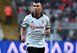 Beşiktaşlı Gary Medel'den takımda çatlak olduğu iddialarına sert yanıt!