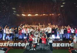 Gazişehir Gaziantep'ten görkemli kutlama