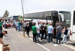 1. Lig yolunda Sakaryalı 25 bin taraftar Bursa'ya akın etti