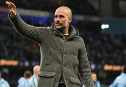İngiltere'de ayın teknik direktörü Pep Guardiola