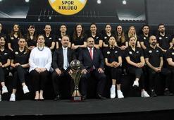 Şampiyon VakıfBank, basınla buluştu