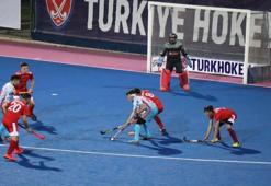 Açık Alan Süper Lig Hokey müsabakaları Osmaniye'de başladı