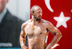 Kumluca'da başpehlivan Ali Gürbüz oldu