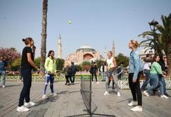 İstanbul Cup'a katılan tenisçiler Sultanahmet'te gösteri maçı yaptı!